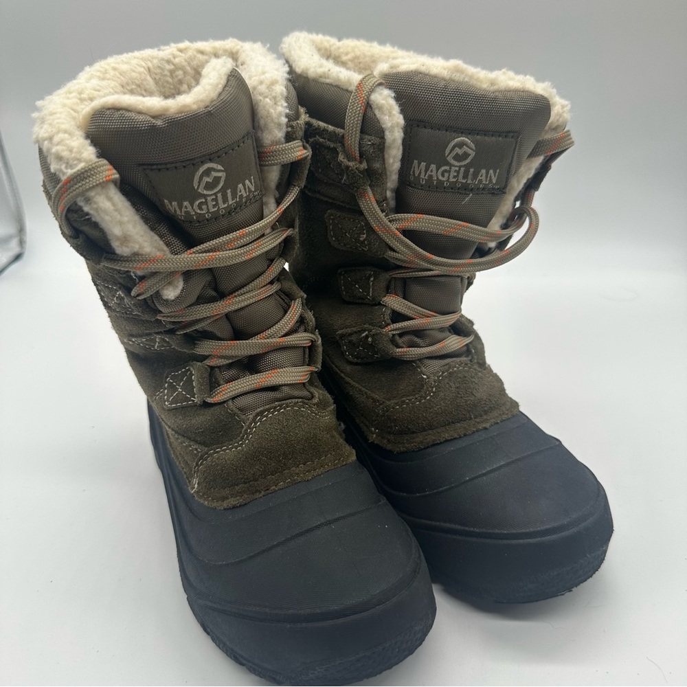 Magellan Olive Green Snow Boots Size 13 Suede Water Resistant Faux Fur